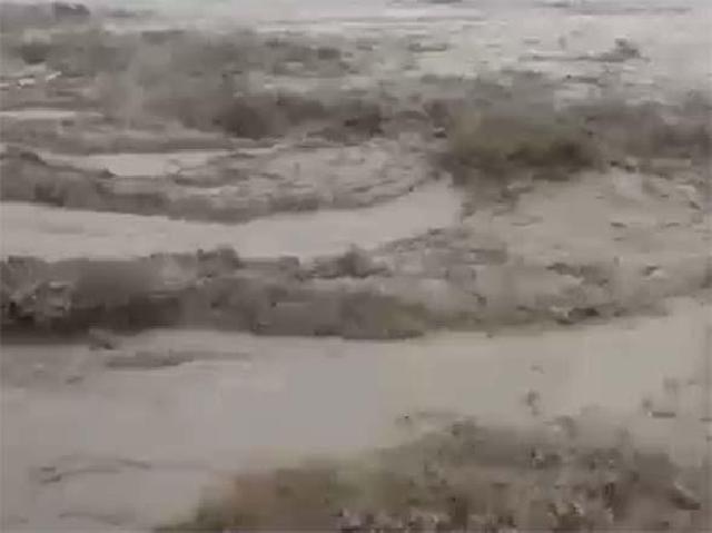 Park su altında qaldı (VİDEO)