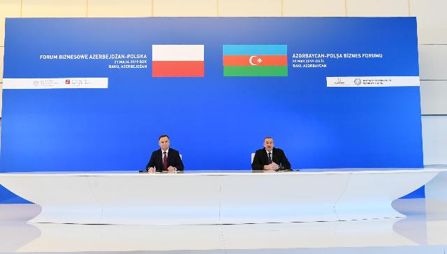 Prezident İlham Əliyev Azərbaycan-Polşa biznes forumunda