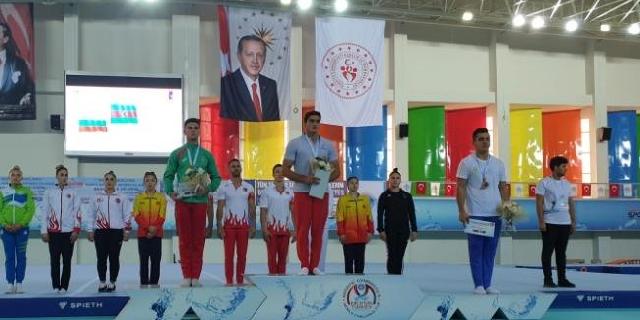 Gimnastlarımız Türkiyədən medallarla qayıdır