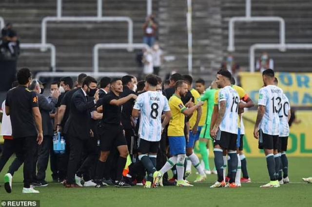 Braziliya - Argentina oyunu təxirə salındı