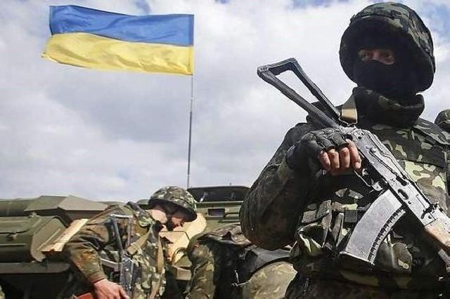 Ukraynada hərbi vəziyyət elan olundu