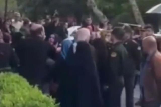 İranda repressiv qüvvələrlə əhali arasında QARŞIDURMA