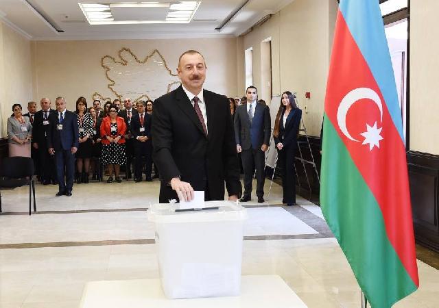 Azərbaycan prezidenti İlham Əliyev səs verib