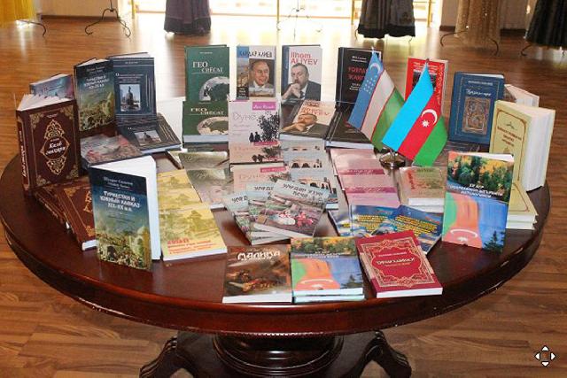 Azərbaycana dair zəngin kitab kolleksiyası