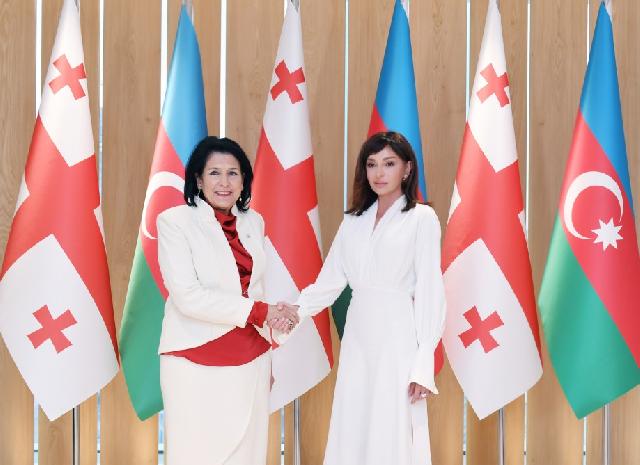 Mehriban Əliyeva Gürcüstan Prezidenti ilə görüşüb 