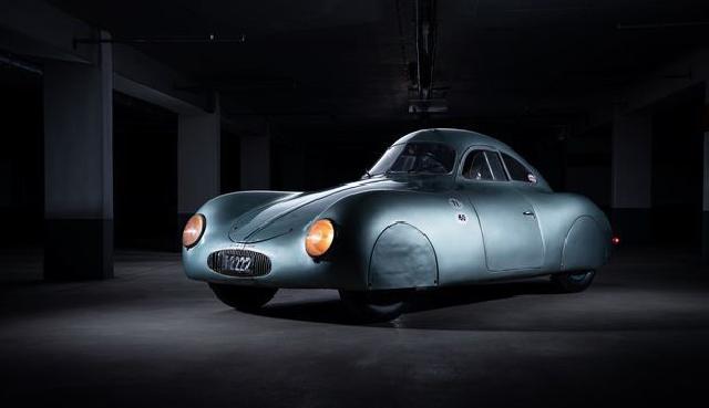 80 yaşlı “Porsche”