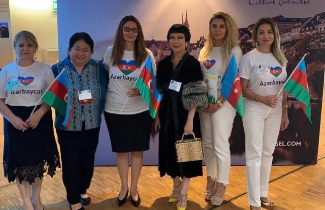 Deputat Tayland Qadınlar Federasiyasının nümayəndələri ilə görüşüb