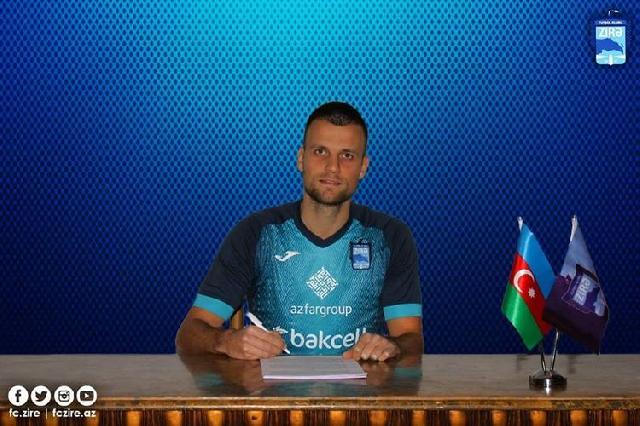“Zirə” serbiyalı futbolçu ilə müqavilə imzalayıb