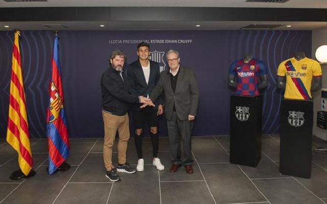 “Barselona” 18 yaşlı argentinalı futbolçunu heyətinə cəlb etdi