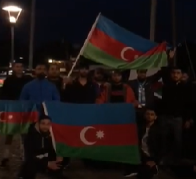 İsveç azərbaycanlıları Stokholmu yatmağa qoymadılar! - VIDEO