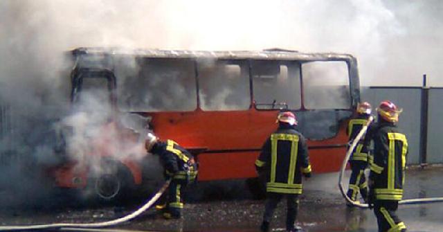 Bakıda sərnişin avtobusu YANDI