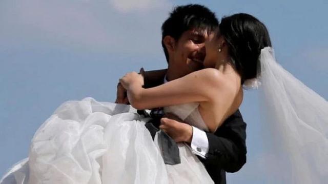 25 yaşlı evli qadın kişi çıxdı