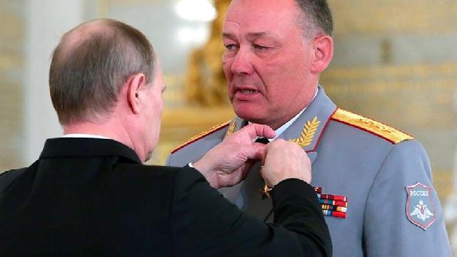 Putin qoşunların başına Suriyadakı generalı GƏTİRDİ