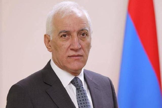 Ermənistan prezidenti Azərbaycanla sülh barədə DANIŞIB
