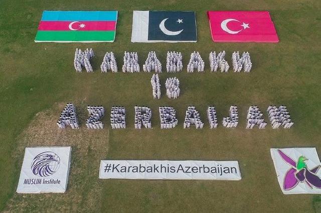 Pakistan “Qarabağ Azərbaycandır”, “Zəfər Günü” adlı FLƏŞMOBLARLA
