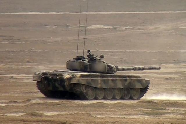Ordusunun tank bölmələrinin döyüş hazırlığı təkmilləşdirilir
