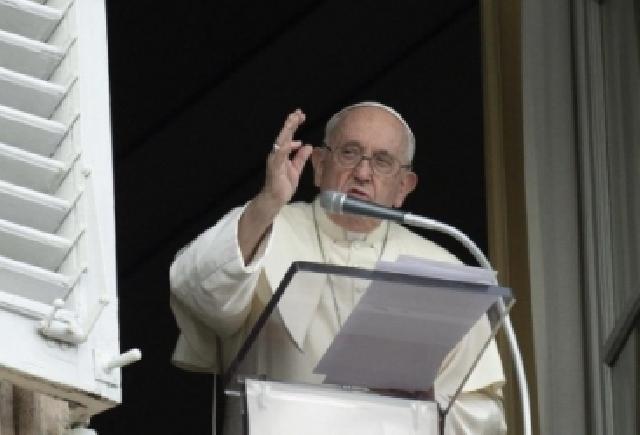 Roma Papasından Quranın yandırılmasına ETİRAZ
