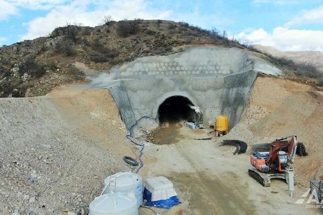 Kəlbəcər-Laçın avtomobil yolunun inşasında VƏZİYYƏT