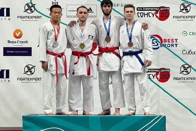 Karateçiləri beynəlxalq turnirdə dörd medal qazanıblar