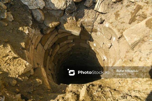 “Sovetski”də qədim quyu və tunellər aşkarlandı