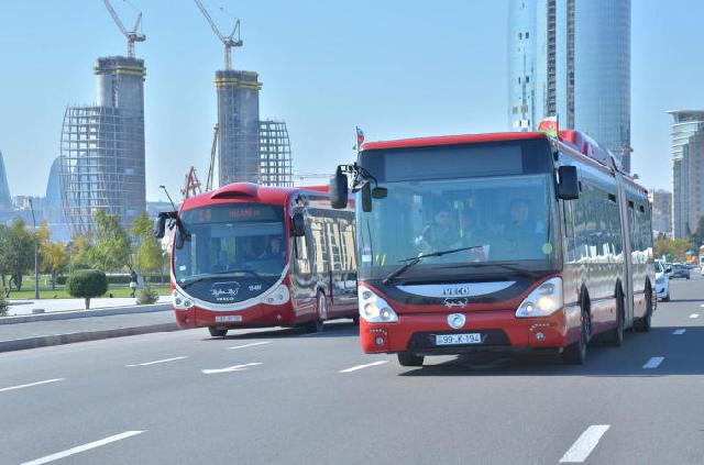 Taksi bahalaşdı, marşrutların intervalı isə...