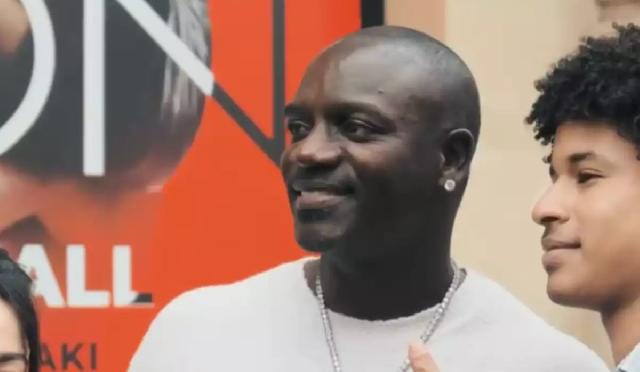 Dünya ulduzu Akon Bakıda